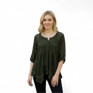 NEW Directions Lace Swing Blouse. This shirt is worn over a cameo.  Large.